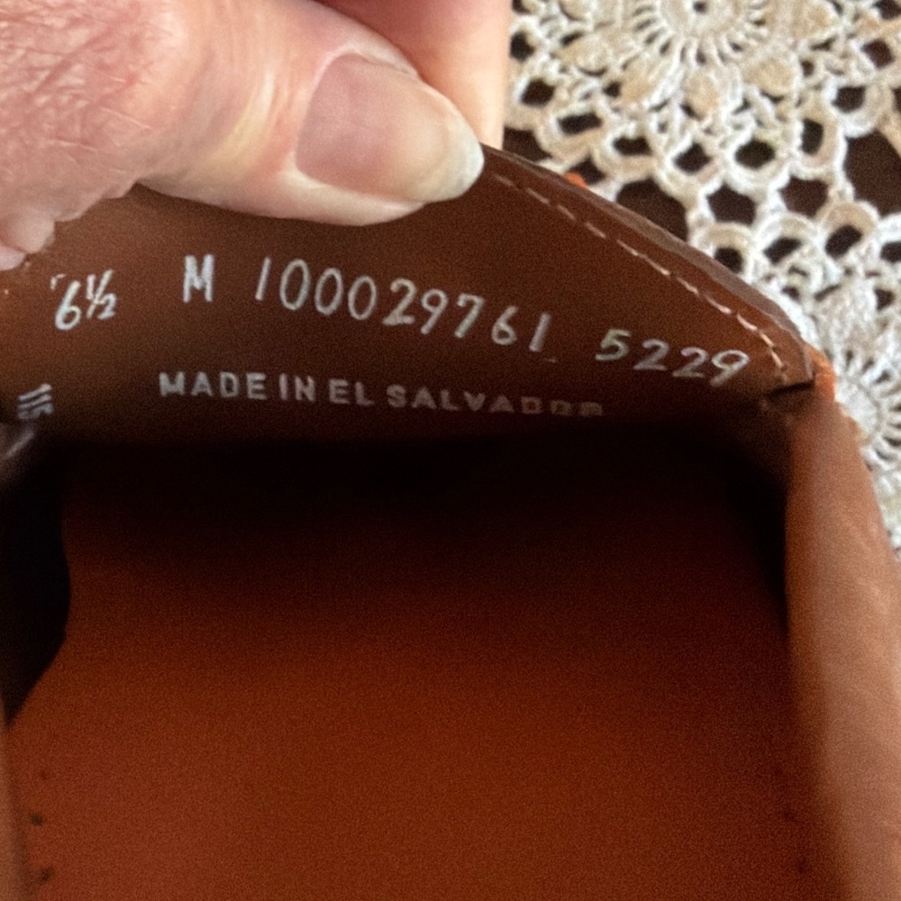 Brooks Brothers Women’s sz 6.5 Leather Tassel Loafers VGC - Picture 3 of 6